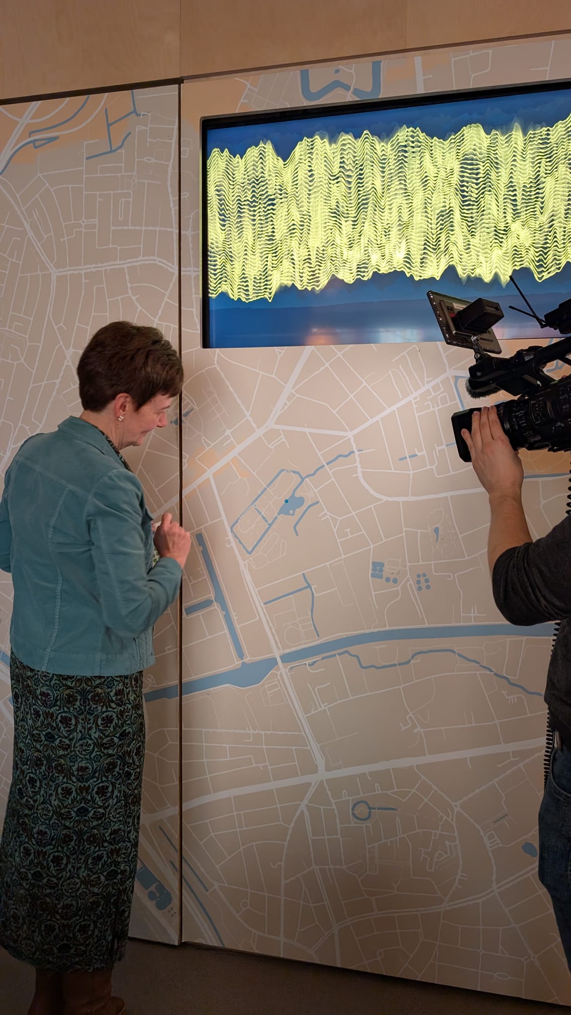 Weaving Noise installation at Merksemdok Cultural Center, Antwerp